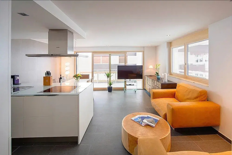 Haus Adrian - Wohnung Adri