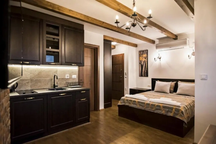1 Bedroom Apartment
