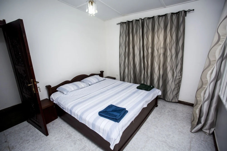 5 Bed- 10 Sleeper Luxury Villa