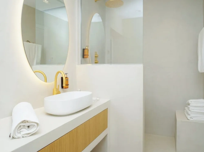 2 Bedrooms Apartment with park view