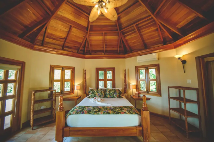Ocean Cliff Hotel Negril Limited