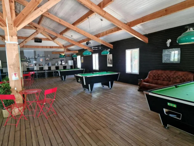 Grand Mobile Home Dans Camping