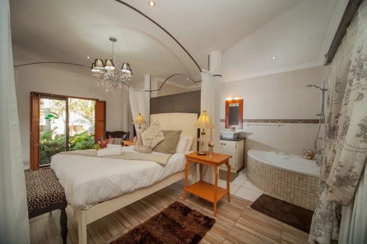 Tamboti Lodge