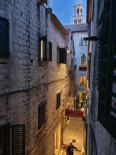 Standard Double room with city view