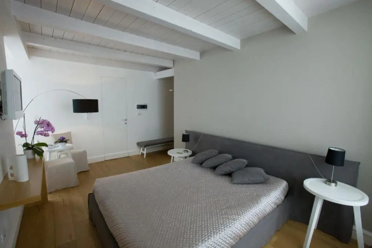 Standard Quadruple Duplex room
