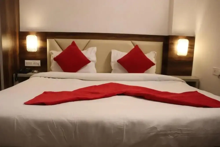 Paradise Inn
