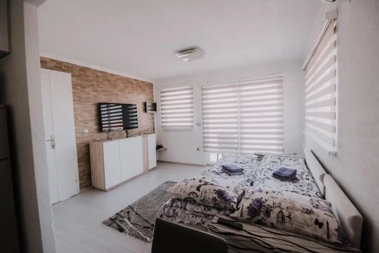 4 Bedrooms Villa