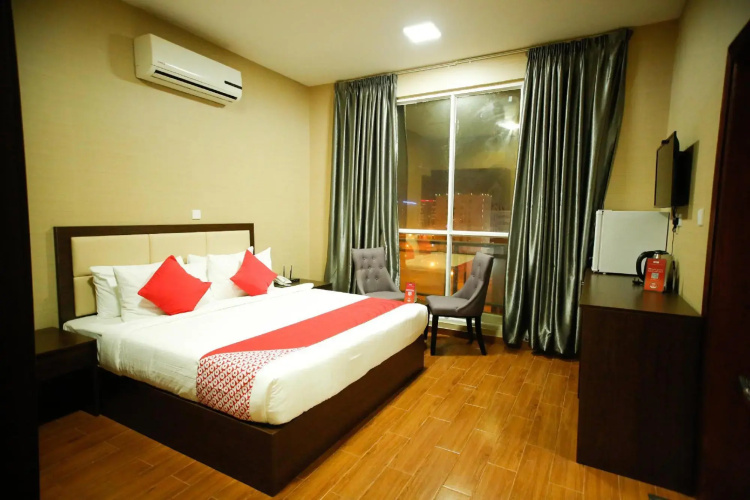 Alpha Suites Hotel