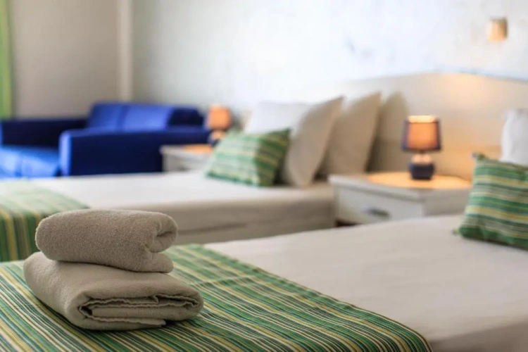 Standard Triple room with balcony and with sea view
