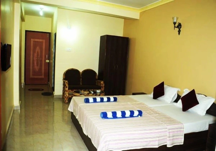 Standard Quadruple room with balcony and with city view