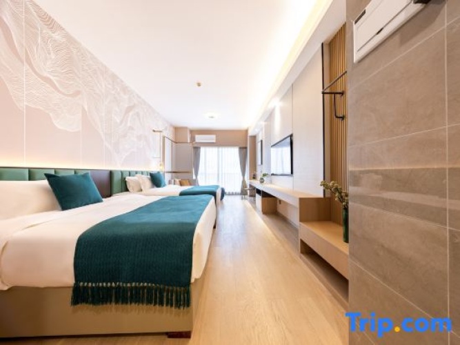 Premier Twin room