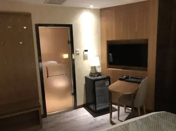 Rongsheng Hotel