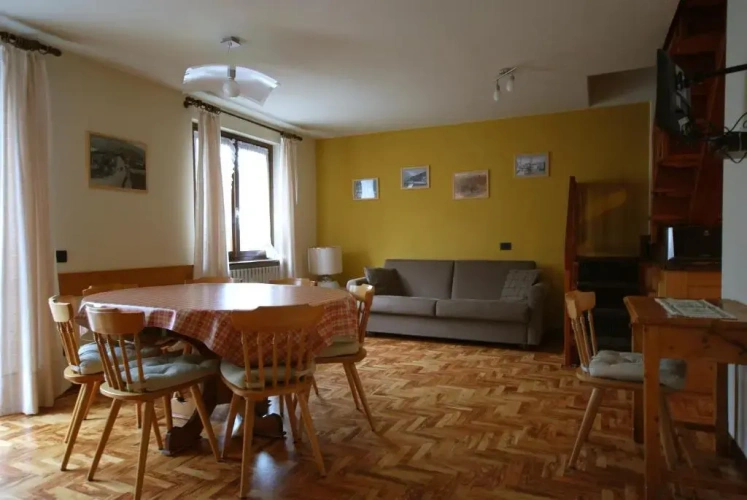 3 Bedrooms Duplex Apartment