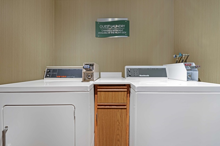 Best Western Plus Emerald Isle Hotel photo 24