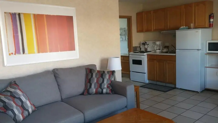 Shoreline Resort