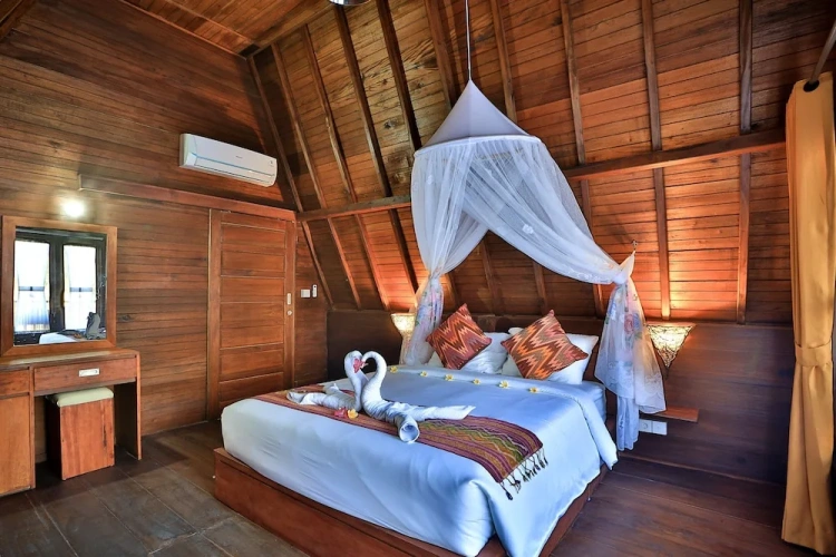 Deluxe Double Bungalow