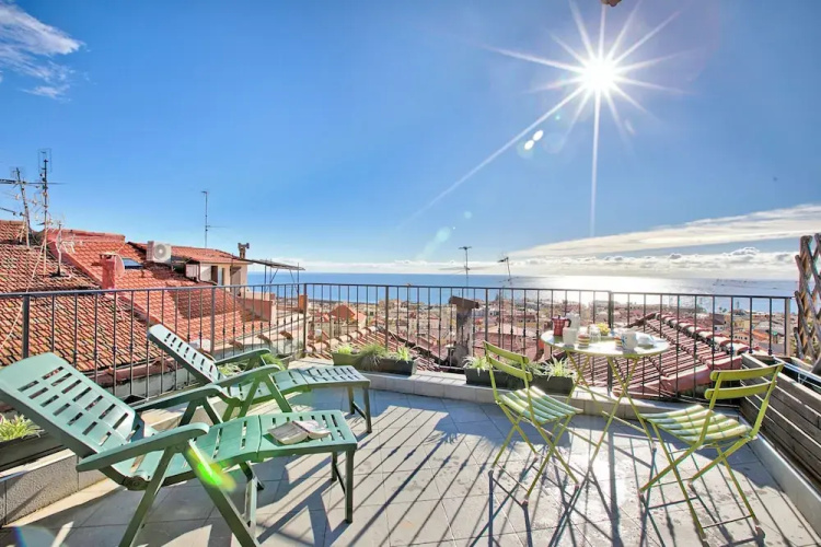 Un Terrazzo Nella Pigna