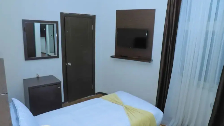 Garalay Hotel
