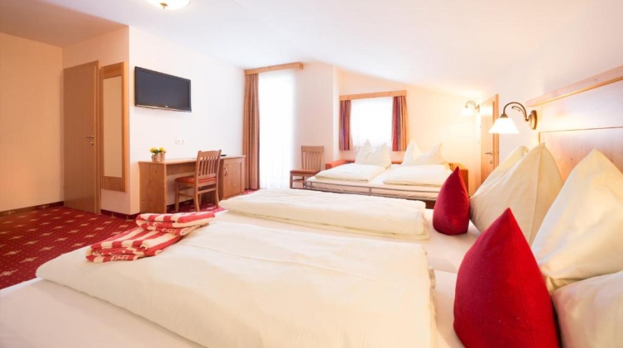 Standard Quadruple room