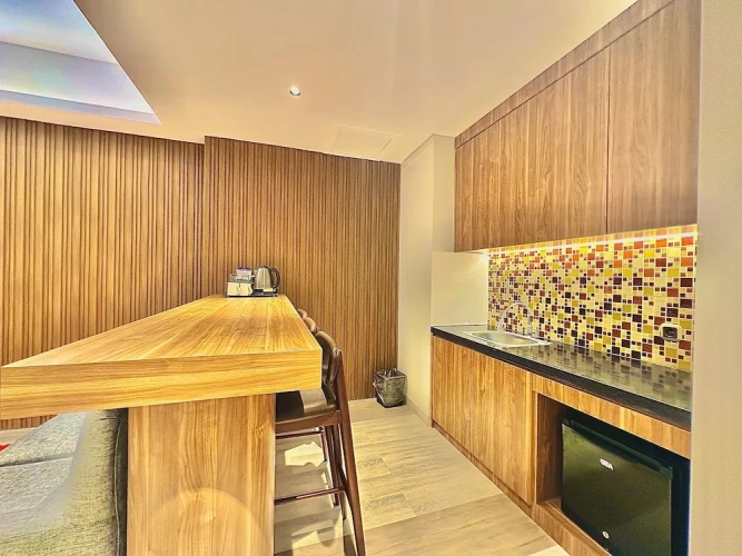 1 Bedroom Family Suite with balcony and with sea view