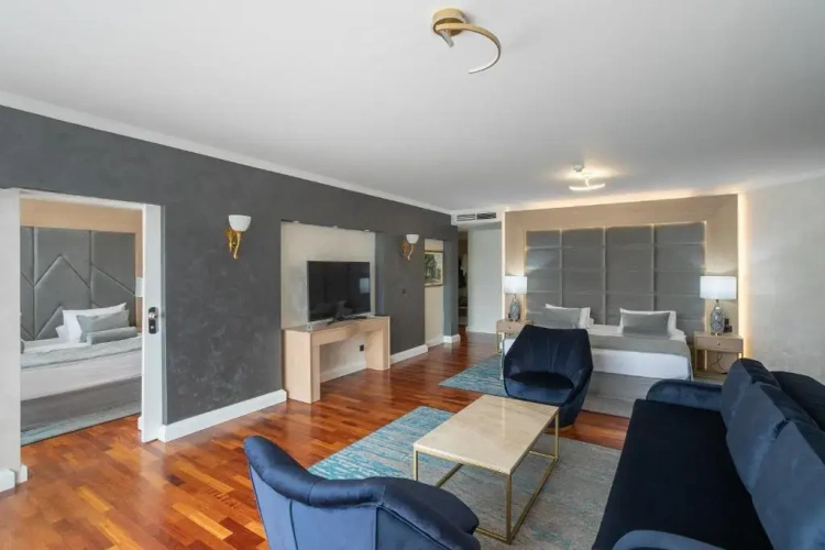 Executive Suite