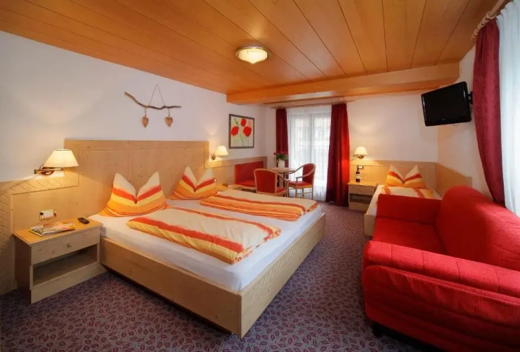 Standard Triple room with balcony and with view