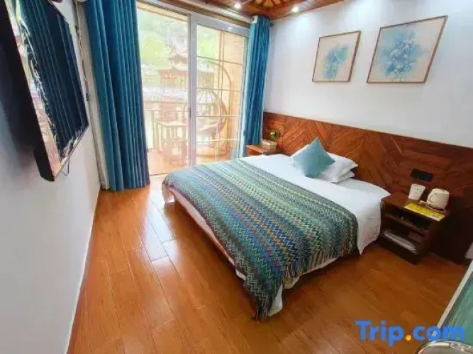 Standard Double room with river view