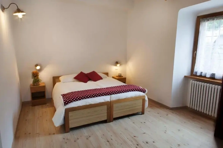Standard Quadruple room with view
