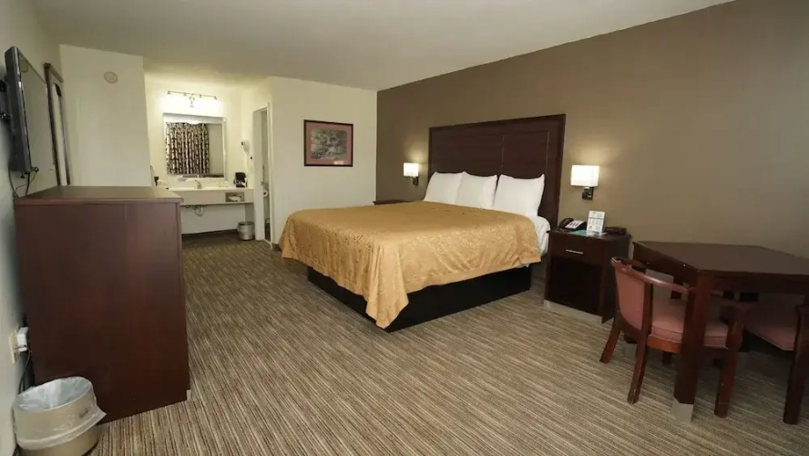 Madison Inn Lodge
