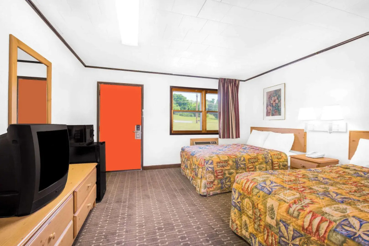 Knights Inn Pine Grove