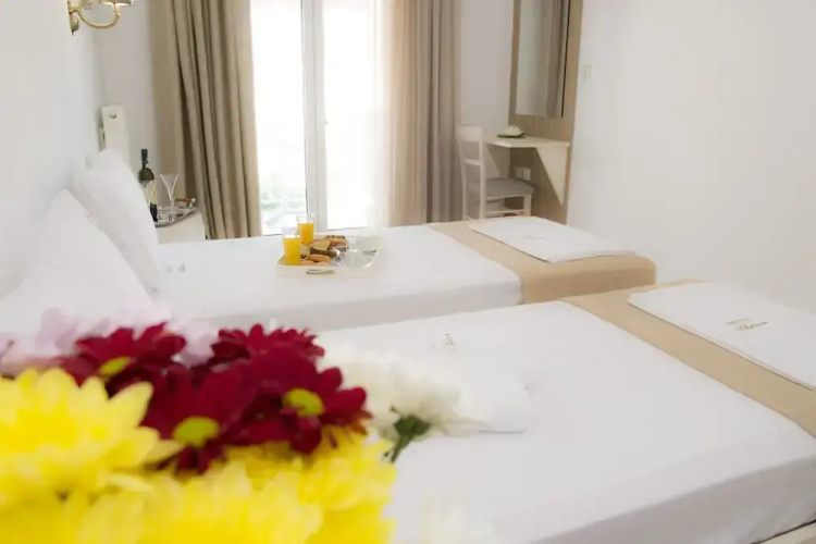 Astron Hotel