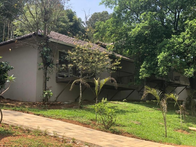 Cottage with garden view