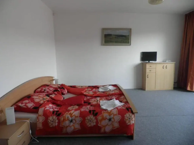 2 Bedrooms Suite with balcony