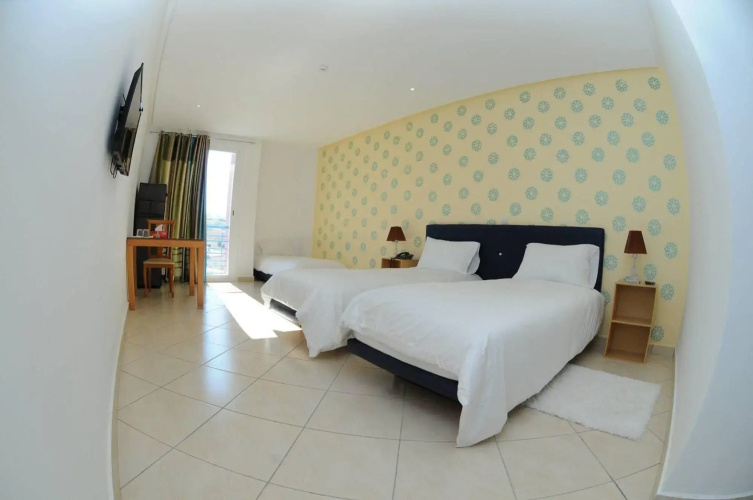 Free Zone Hotel