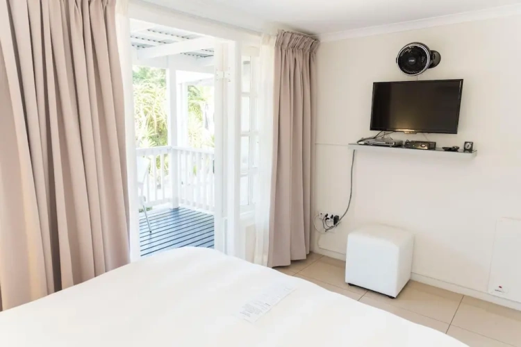 1 Bedroom Standard Double Basement room