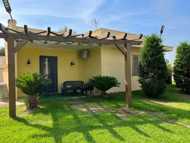 2 Bedrooms Cottage