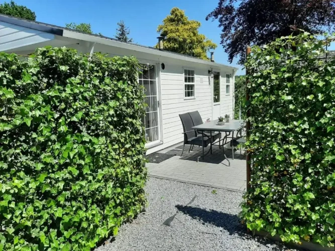 2 Bedrooms Chalet