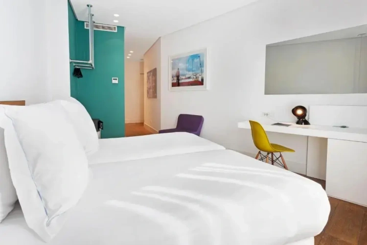 Standard Double One Shot room with balcony