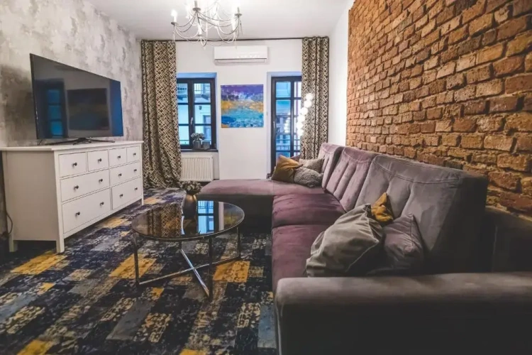 2 Bedrooms Apartment with balcony