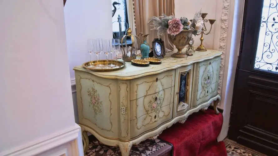 Conacul Coroanei Luxury Boutique Hotel