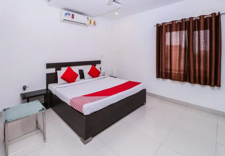 Hotel Divine Regency