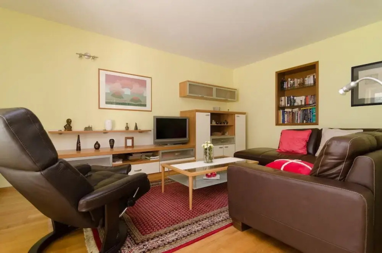 Beautiful three bedroom country house