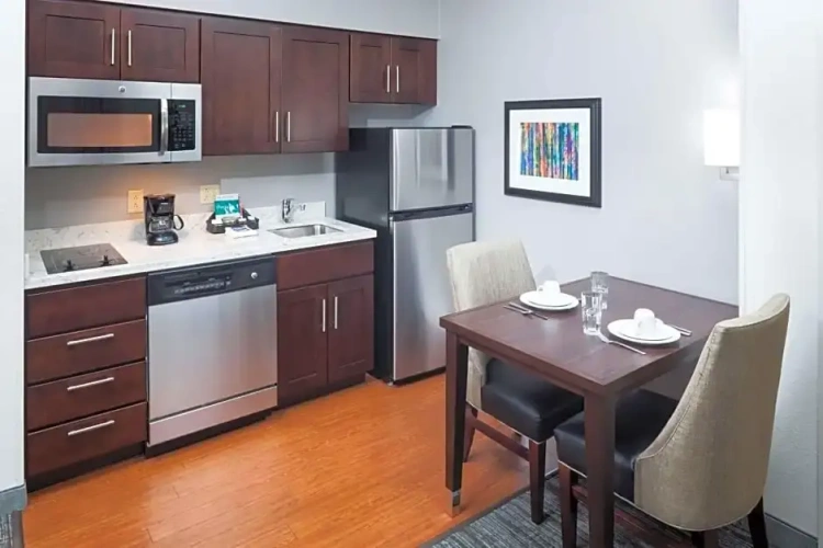 1 Bedroom Suite