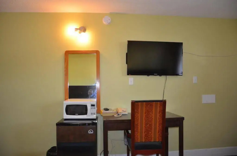 Coachman Inn