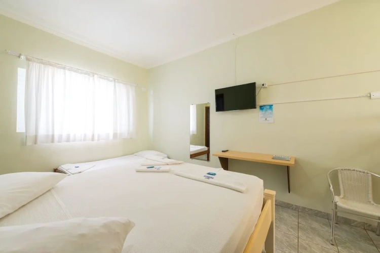 Standard Quintuple room