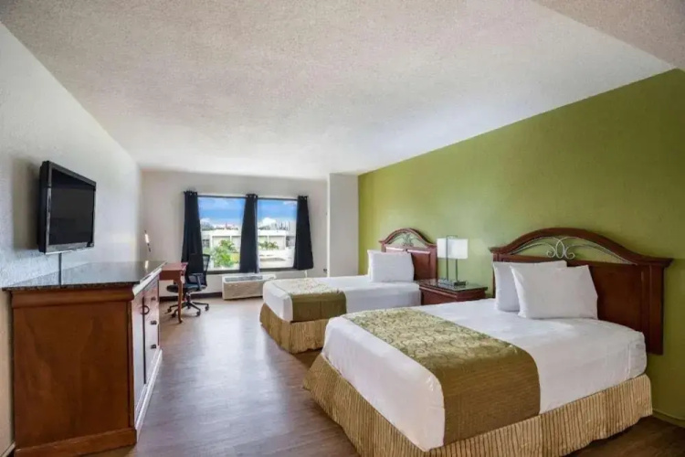 OYO Hotel Orlando Airport