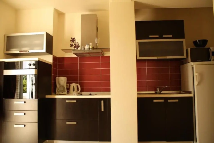 2 Bedrooms Apartment with balcony and with sea view