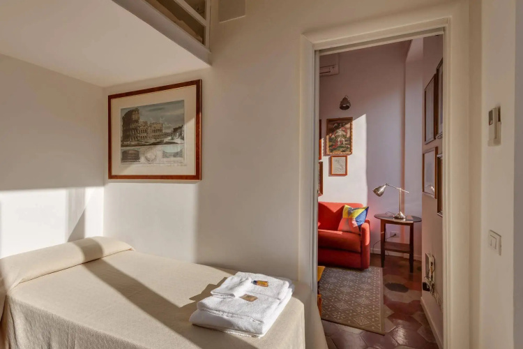 Rome Accommodation - Monti
