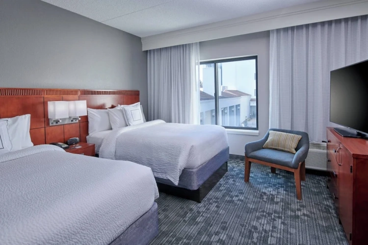 1 Bedroom Suite