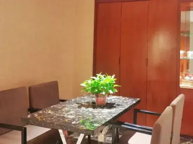 Guanzhong Hotel
